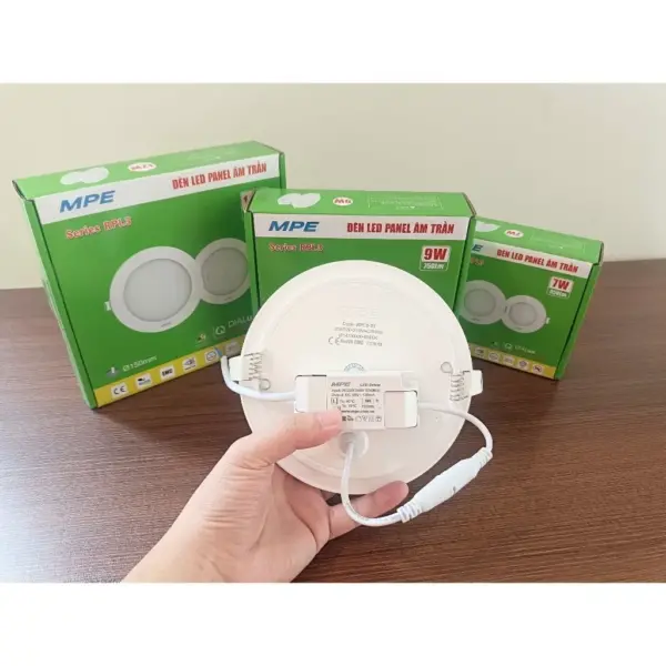Đèn LED Panel 3 màu 9W MPE RPL3 siêu mỏng dễ lắp đặt